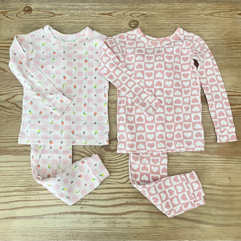 GAP Pink Heart and Fruit Patterned Kids Pajamas Sets
